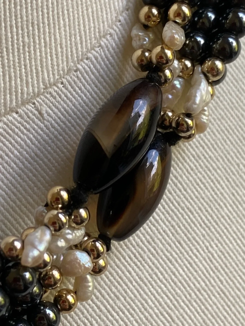 VTG 70s Multi-Strand Liquid Hematite Banded Agate Necklace | Silk Strung | 28" - Picture 3 of 16